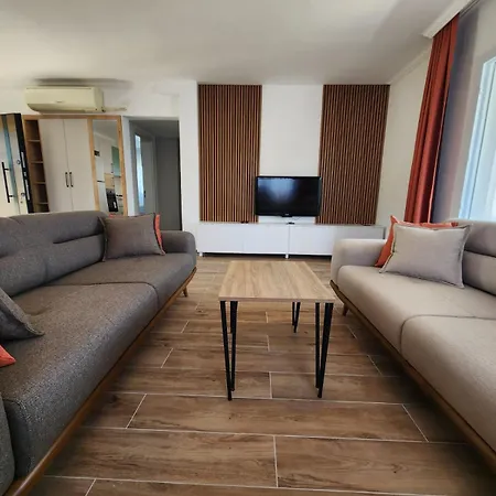 Cedi Holiday home *